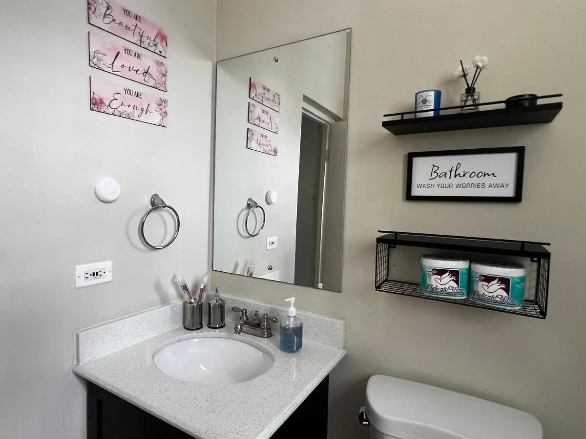 Apartment Luxe City Haven At Silverbrook Kingston
